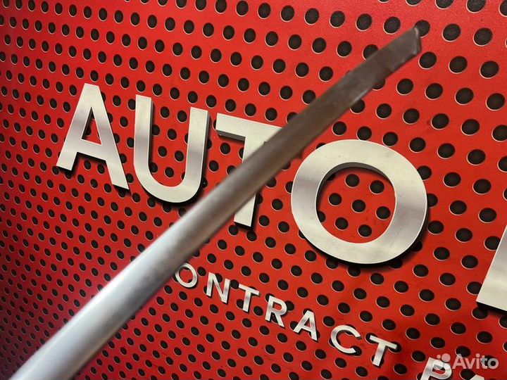 Молдинг двери передней правой Bmw X1 F48 B38C 2018