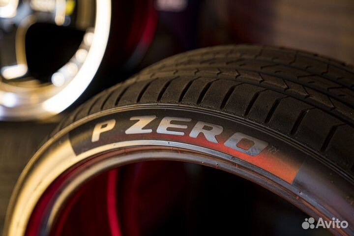 Pirelli P Zero PZ4 L.S. 225/40 R19