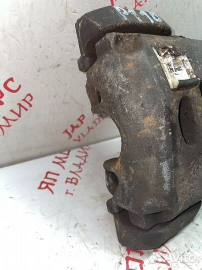 Суппорт тормозной передний левый Peugeot 3008