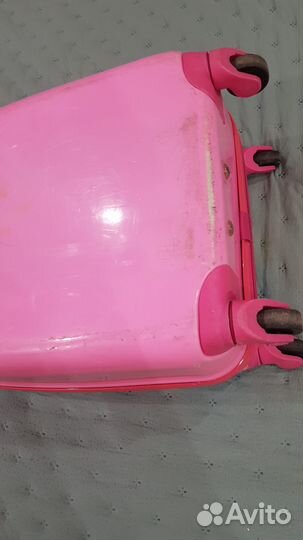 Детский чемодан на колесиках