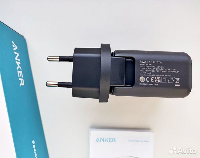Зарядное устройство Anker PowerPort III 25W