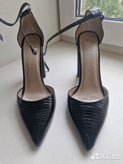 Лакированные туфли 39 размер