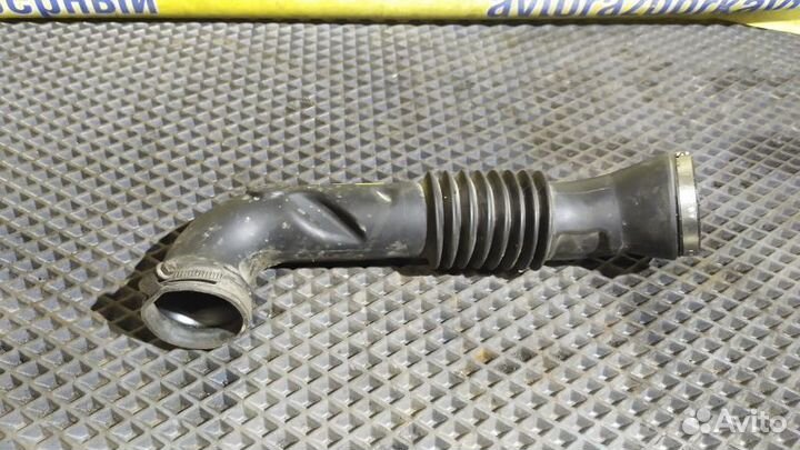 Патрубок воздушного фильтра Ford Fiesta