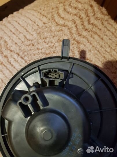 Мотор отопителя skoda Octavia A5