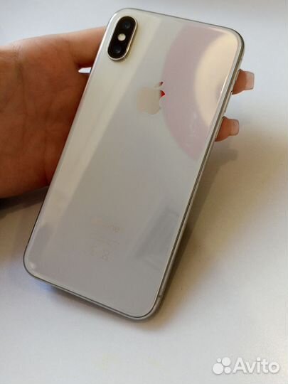iPhone X, 64 ГБ