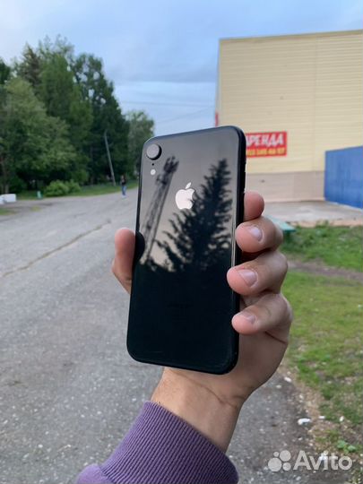 iPhone Xr, 64 ГБ