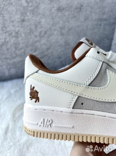 Кроссовки Nike Air Force bunny