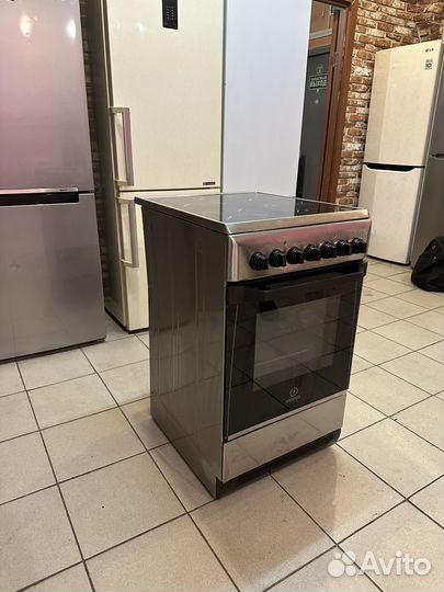 Плита электрическая indesit стеклокерамика
