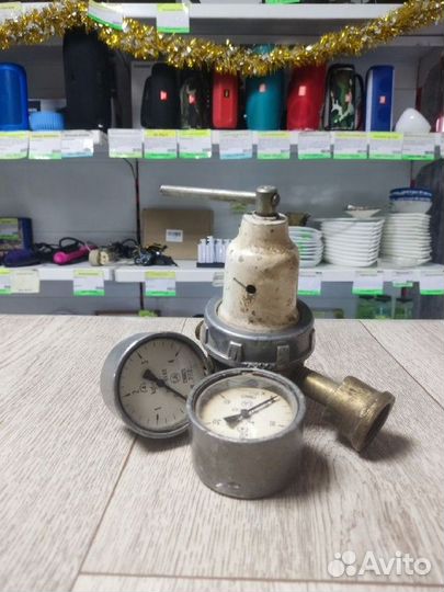 Редуктор на ацетиленовый баллон