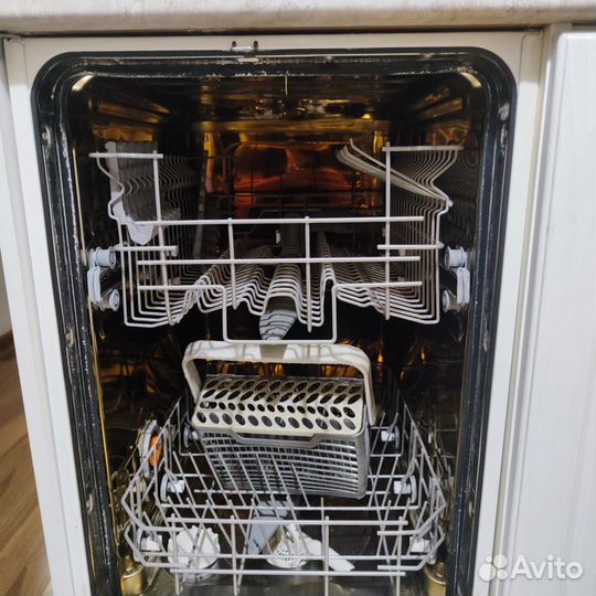 Посудомоечная машина 45 см Electrolux