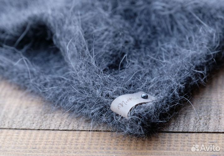 Шапка бини из ангоры Casagrande