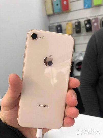 Телефоны бу iPhone 8