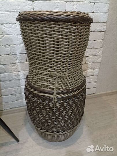 Кашпо-ваза из экоротанга