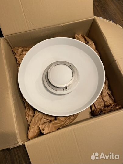 Портретная тарелка Hensel 22