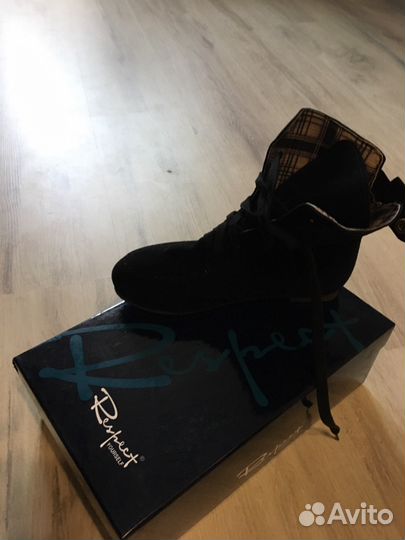 Ботинки замшевые