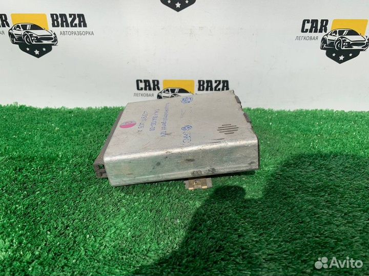 Блок управления двигателем Audi 100