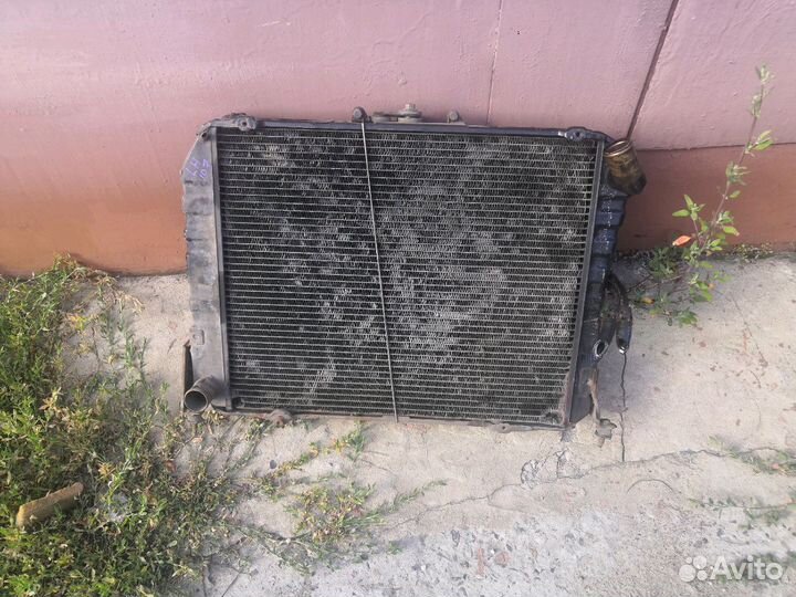 Радиатор охлаждения Hiace lh107