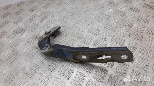 Петля капота audi A6 C6 (99H02D502)