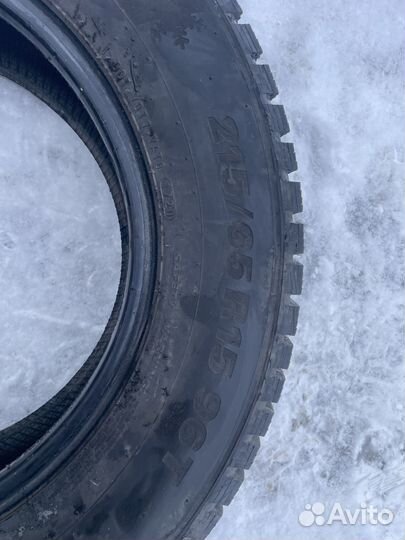 Kumho WinterCraft ice Wi31+ 215/65 R15