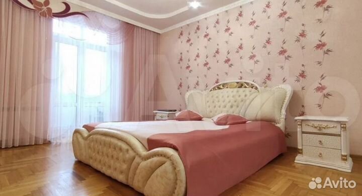Кровать