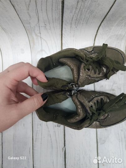 Ботинки демисезонные для девочки 31 размер