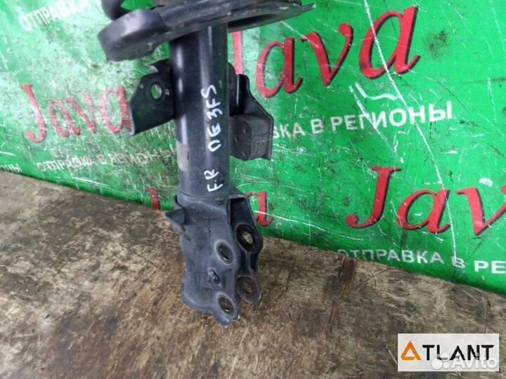 Стойка передняя правая mazda demio