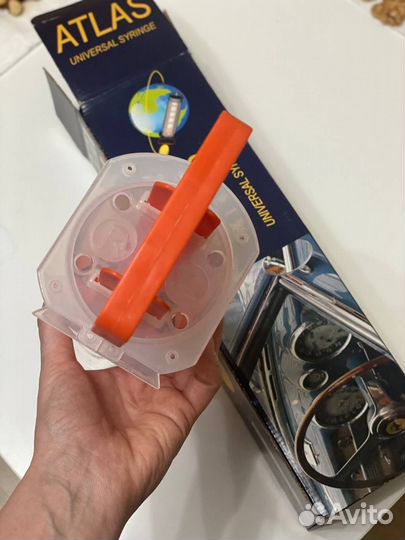 Шприц универсальный,маслозаливной 1000ml atlas