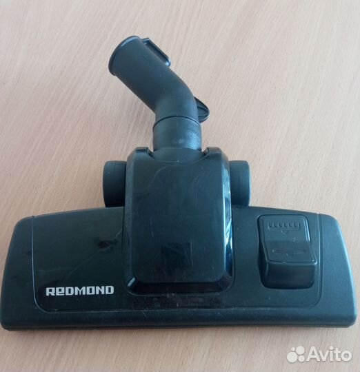 Насадка щетка для пылесоса унивесал