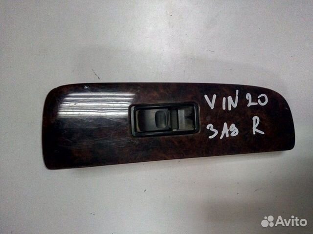 Кнопка стеклоподъемника задняя левая Toyota Camry