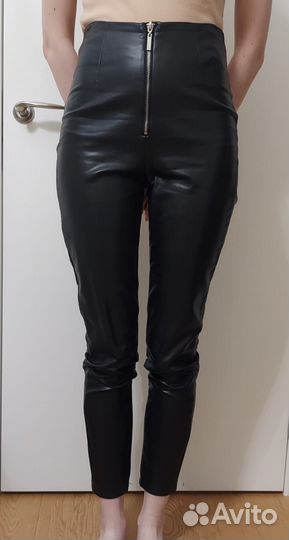 Комбинезон, брюки из искусственной кожи