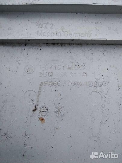 Обшивка стойки средней левой 3C0868311B