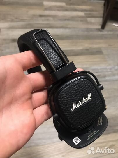 Беспроводные наушники marshall