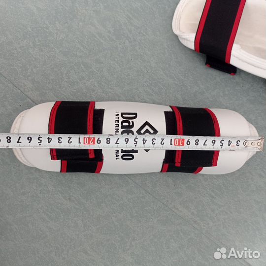 Щитки для кикбоксинга