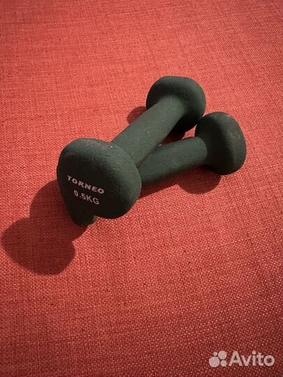 Гантели 0.5 кг фирменные torneo