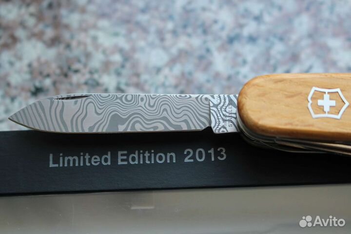 Victorinox Explorer Damast LE 2013