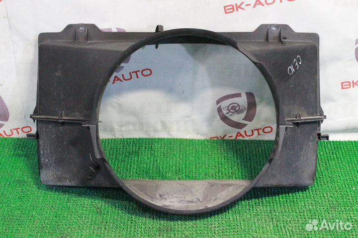 Кожух вентилятора Cadillac Escalade GMT800