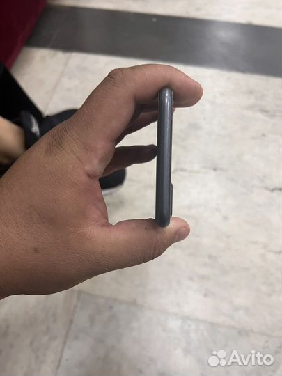 Телефон iPhone 8 plus