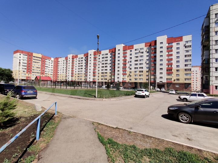 3-к. квартира, 82 м², 6/10 эт.