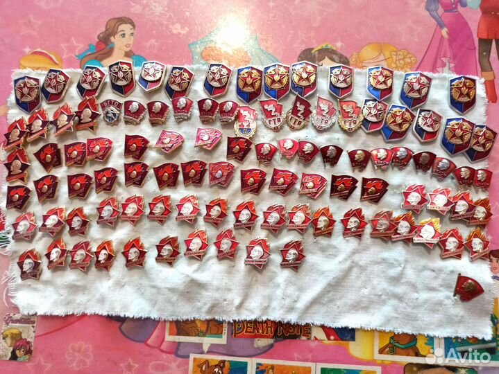 Комсомольская юность моя, значки СССР