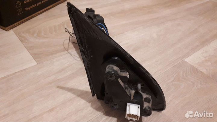 Зеркало заднего вида левое на mitsubishi outlander