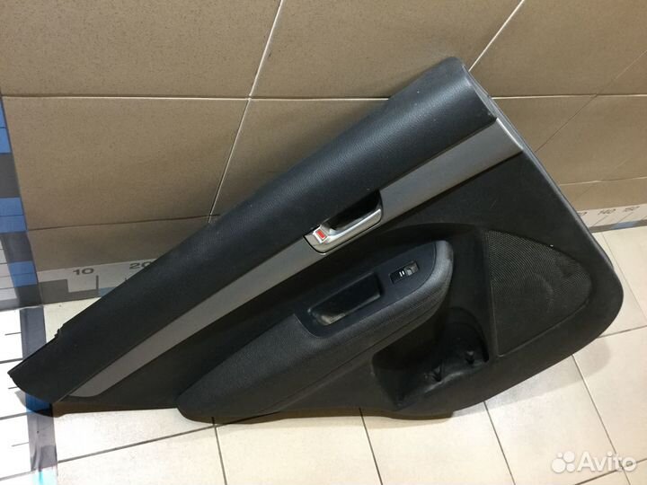 Обшивка двери задней левой Киа Соренто после 2009г