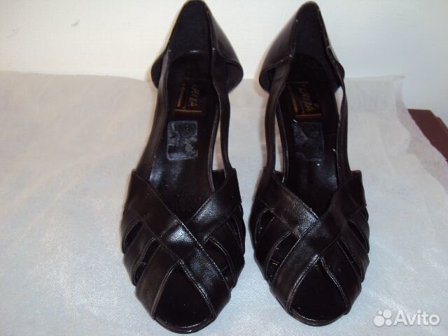 Новые немецкие босоножки р.39