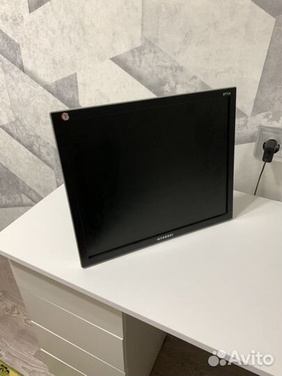 Монитор для компьютера