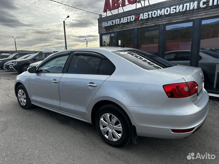 Volkswagen Jetta 1.6 AT, 2013, 143 000 км