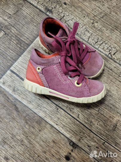 Обувь для девочки 22р