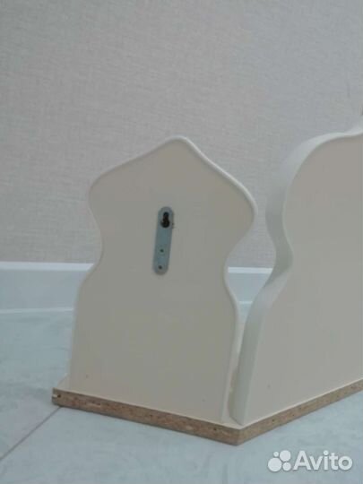 Угловая полка для икон