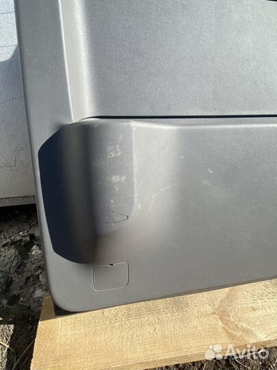 Обшивка задней двери Hyundai grand starex,H-1