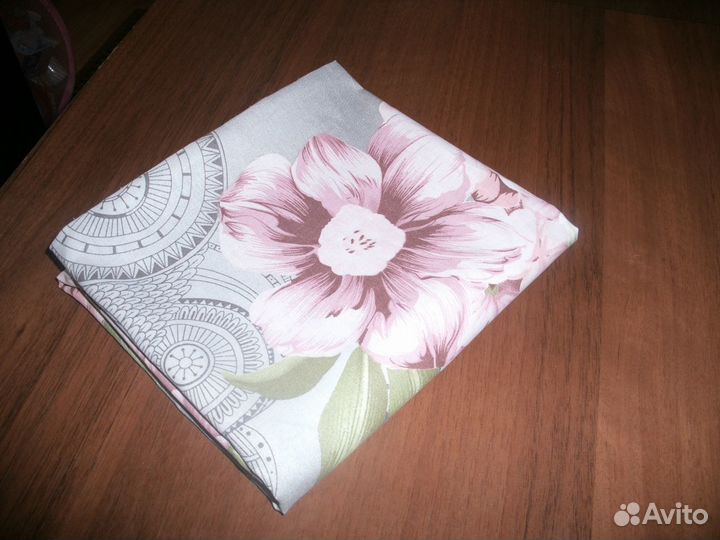 Новые наволочки, простынь