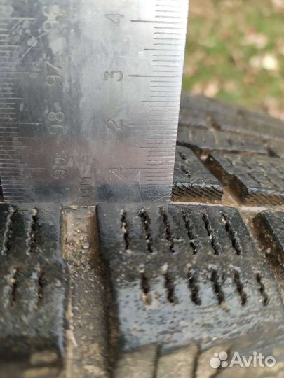 Yokohama Ice Guard IG20 215/60 R16