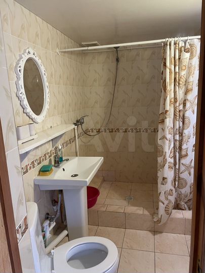 Дом 15 м² на участке 10 сот.